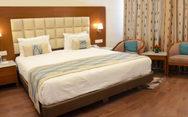 Clarks Avadh