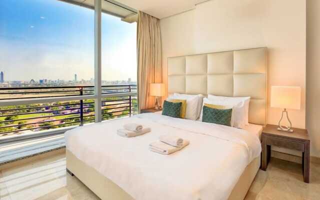 Luxury Apartment Steps Away From Everything!
