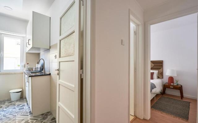 Belém Light Filled Apartment, By TimeCooler