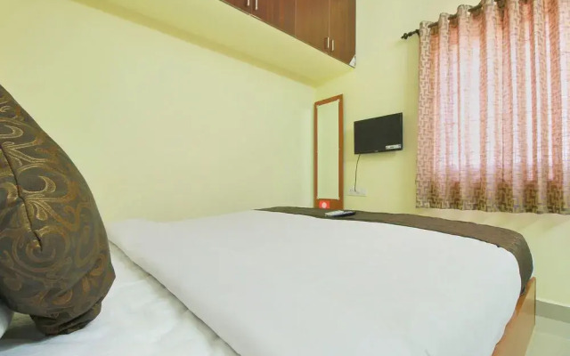 OYO 10792 Vishwa Heights