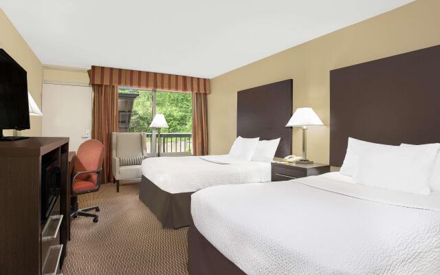 Days Inn by Wyndham Asheville/Mall