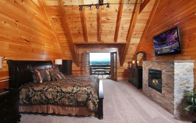 Serenity Mountain Pool Lodge