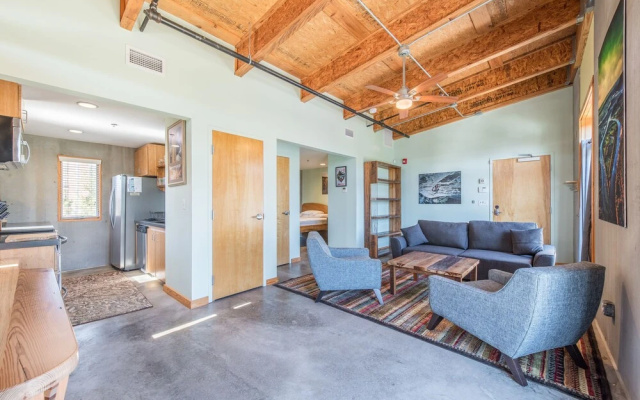 The Crash Pad - An Uncommon Hostel