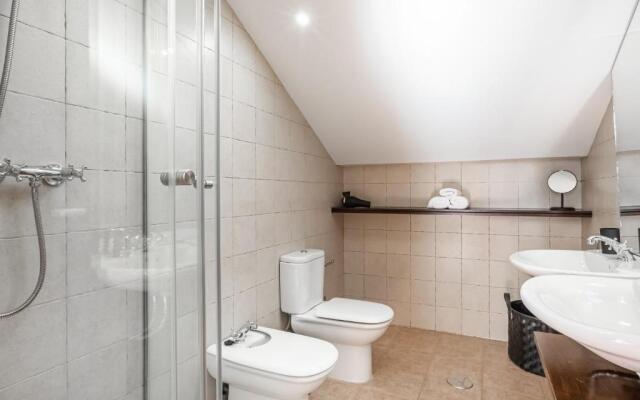 Limehome Granada Calle Sta. Ana