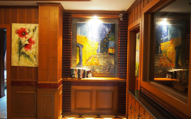 Renoir boutique hotel