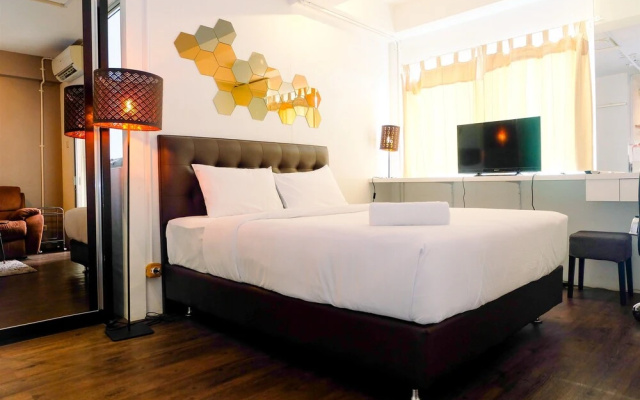 Large and Minimalist Studio at Pakubuwono Terrace Apartment – Guest Rooms – Jakarta