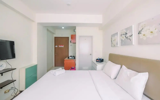 Comfortable and Lovely Studio Podomoro Golf View Apartment