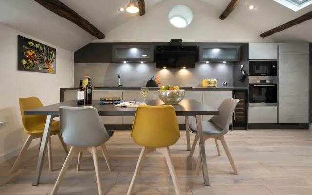 Wharton House Mews Retreat for two