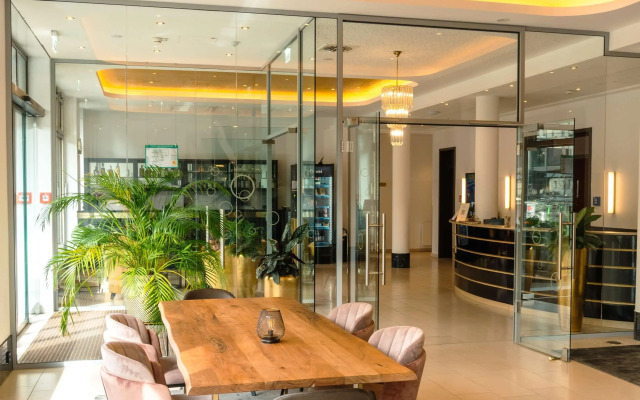 Gold Palais Hotel