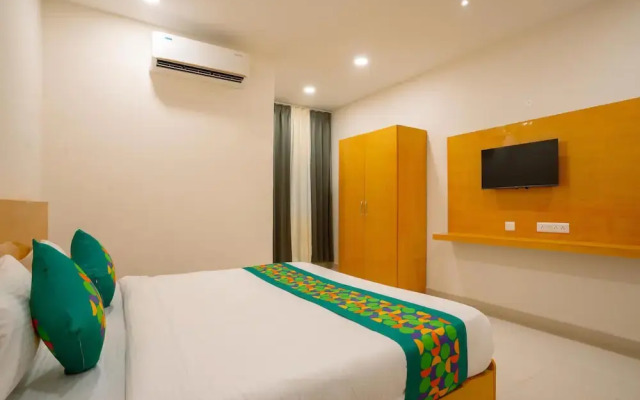 Treebo The Living Tree Khairatabad