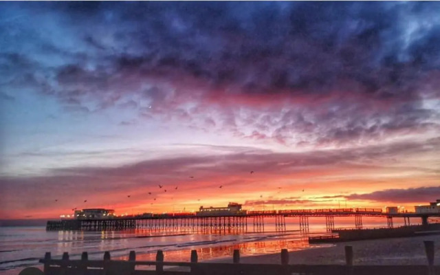 Beautiful 2BD Coastal Hideaway Central Worthing
