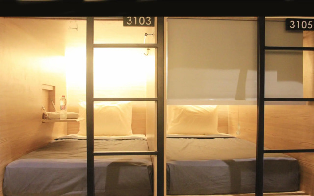 My Studio Hotel Surabaya - Hostel