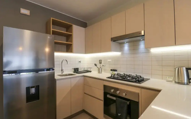 w Extraordinary 2BR With Balcony in Miraflores