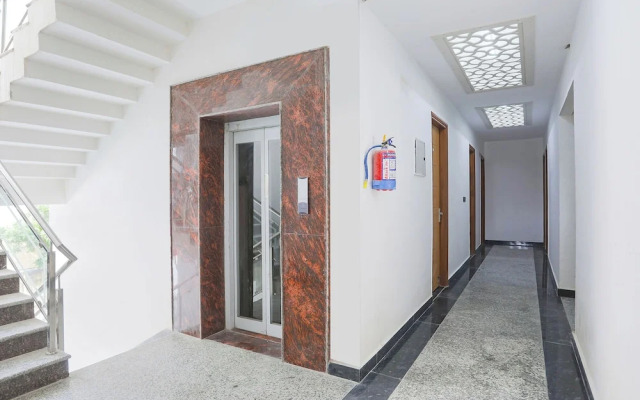 FabHotel Sunrise Sector 56