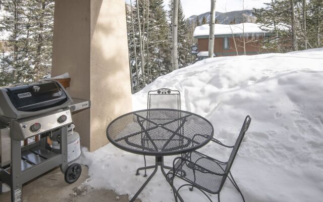 Timberfalls 1902 2 Bedroom Condo by RedAwning