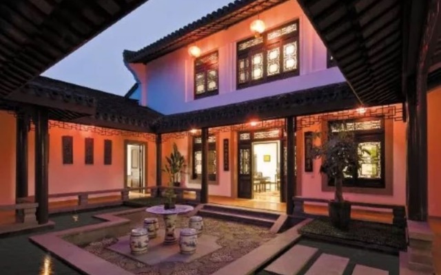 Yayuan Garden Holiday Hotel