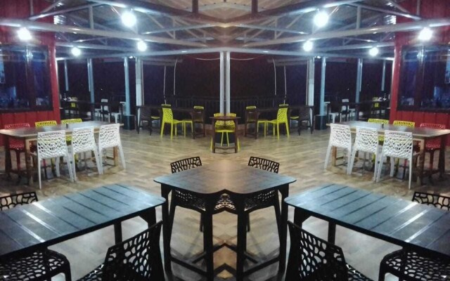 Hotel Trishul Regency