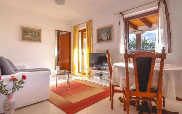 Apartment Njivice 5362b