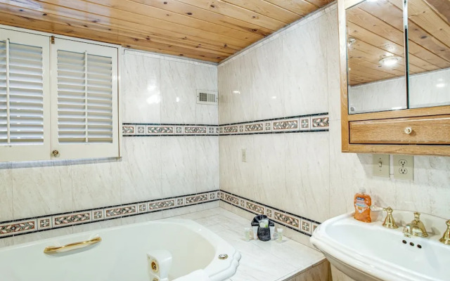 Summit Hideaway #445