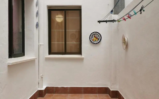 Isis Apartment