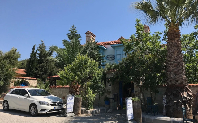 Aladi Hotel
