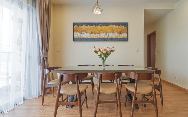 BunHomestay SPACIOUS 4 Bedroom CITY&SEA View 1 min walk to SEA – Guest Rooms – Ha Long