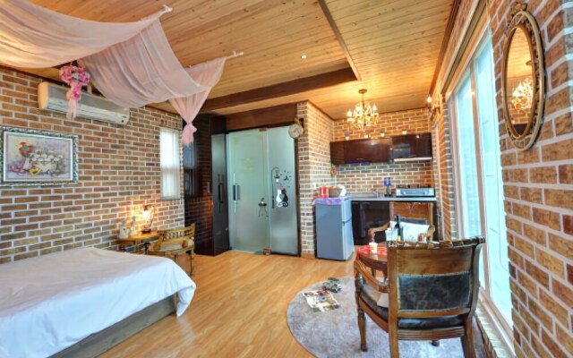 Yeosu Odongdo Pension