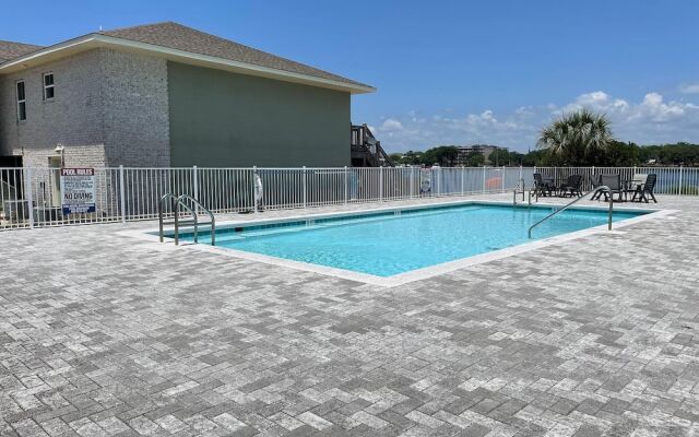 Pelican at Sound Side