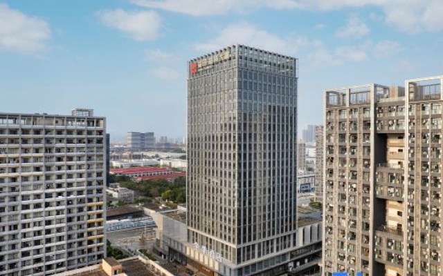 JI Hotel (Shenzhen Pingshan Yanziling Subway Station)
