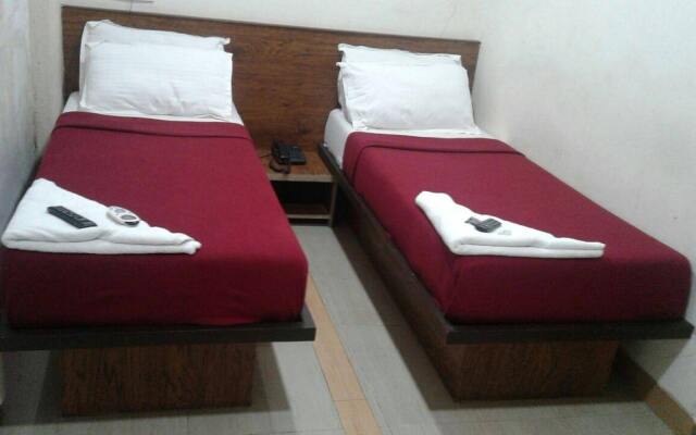 HOTEL Sai Leela Residency