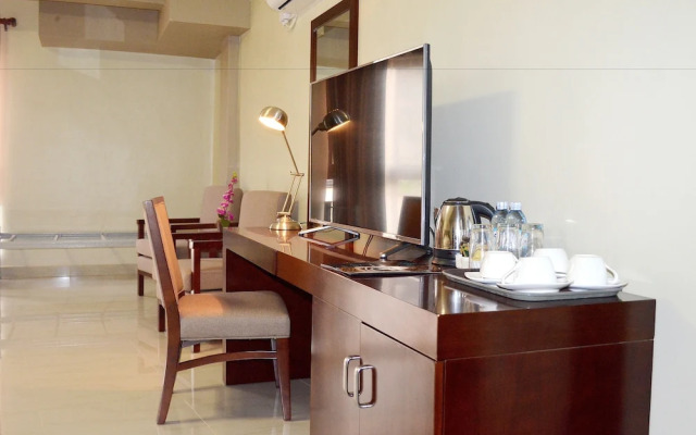 OYO 16061 Hotel Holly Hock