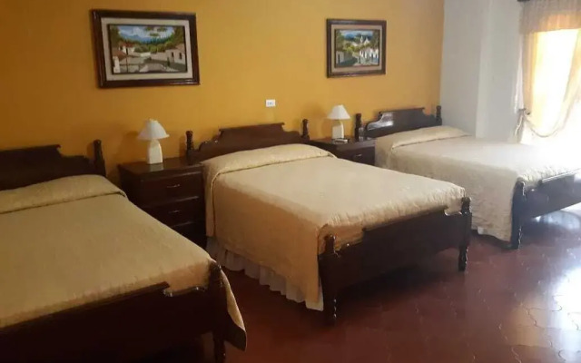 Hotel Acropolis Maya