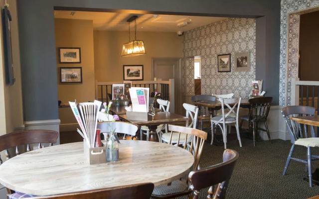 Royal Inn by Good Night Inns