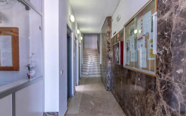 13-02 Bonito estudio con vistas al mar