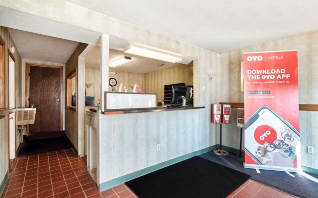 OYO Hotel Wadsworth OH I-76