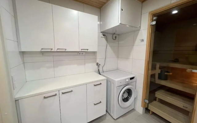 Suite - King Size Bed - Gym&Wifi - Indoor Parking