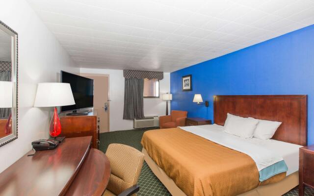 Travelodge by Wyndham Great Bend