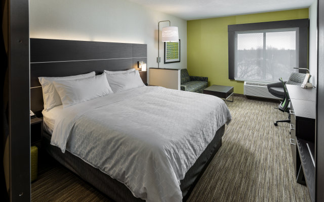 Holiday Inn Express & Suites Saskatoon East - University, an IHG Hotel