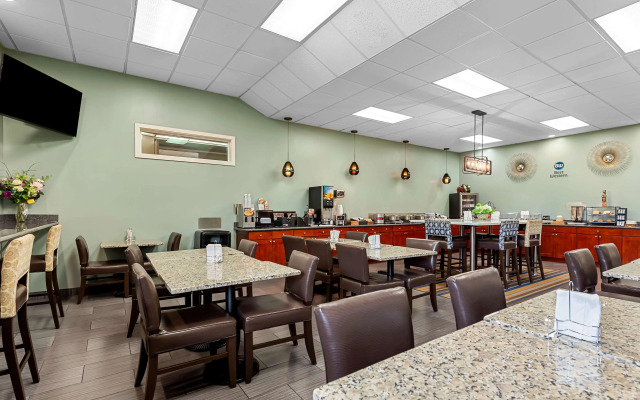 Best Western Cascadia Inn