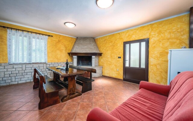 Awesome Home in Barban With Wifi and 2 Bedrooms