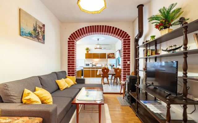 Sea View Apartment With Terrase Vl