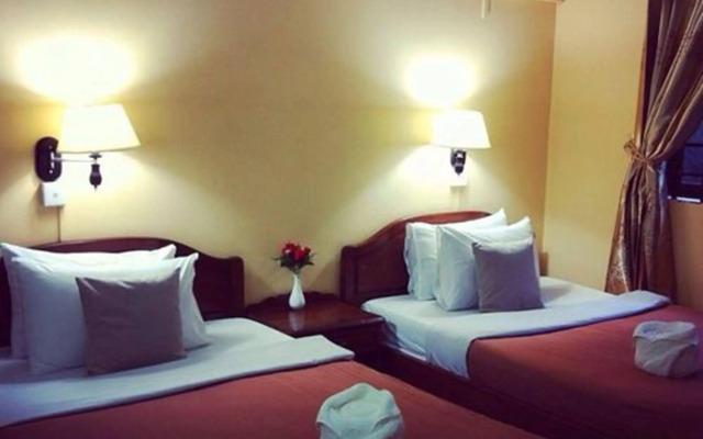 Small Hotel