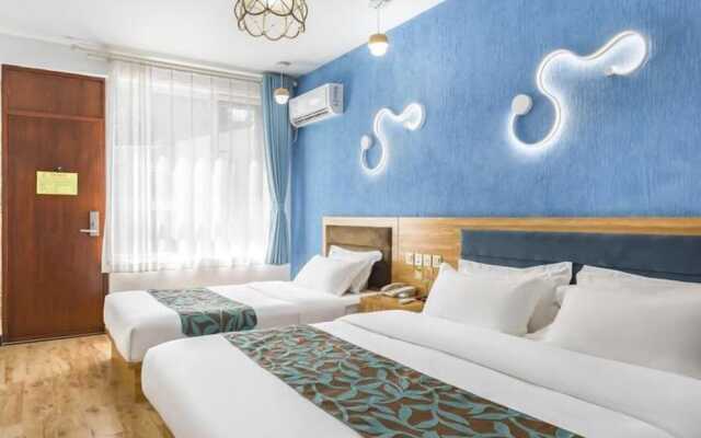 Floral Hotel The Heroes Farmyard Beijing