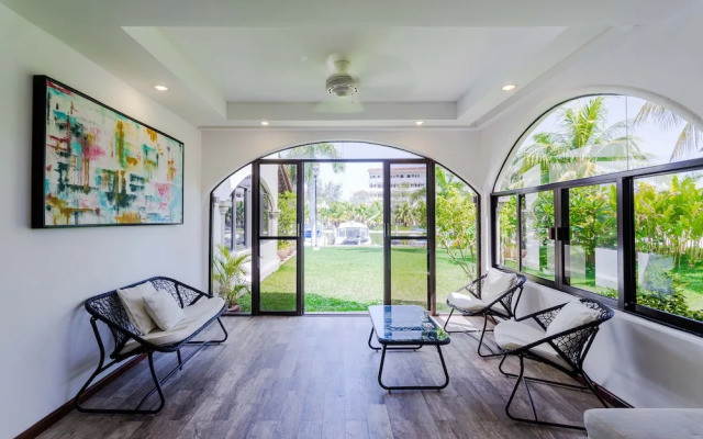 Charming Mexican Villa with the best location