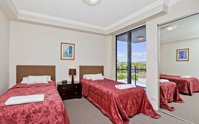 Aqualine Apartments
