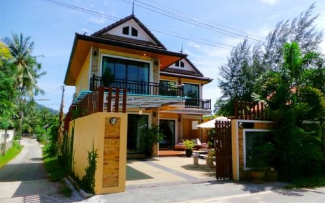 Bangtao Holiday Villa