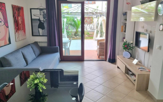 ValeValeHome - fully equipped kitchen, reserved parking, big garden