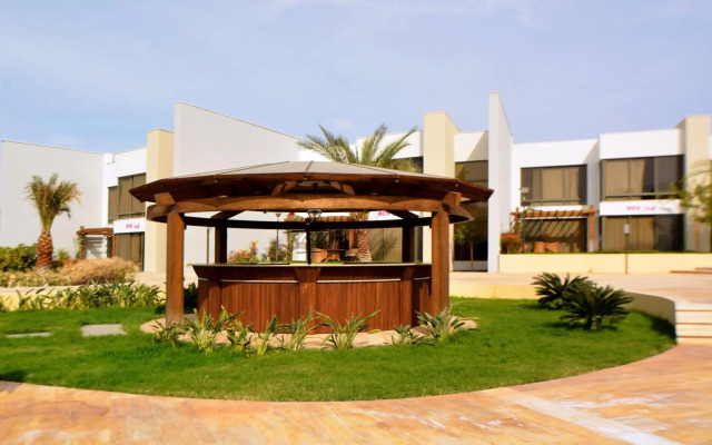 Public Security Hotel & Chalets