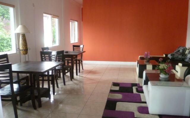 Intan Hotel by MyHome Hospitality