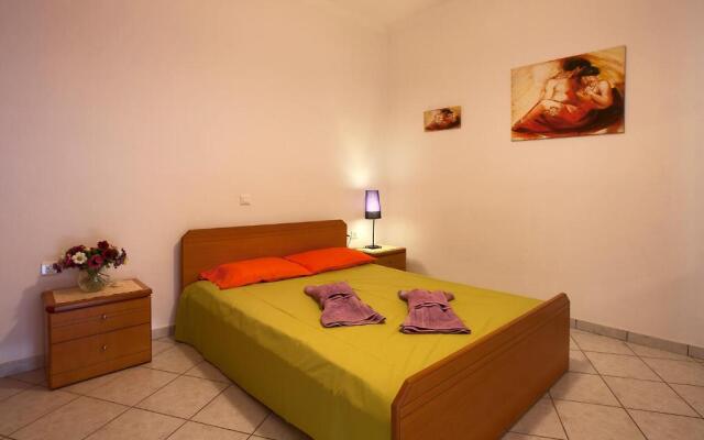Drimouras Apartments